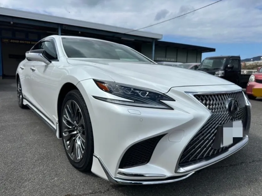 レクサスLS　Fスポーツ